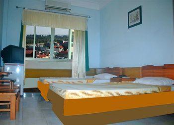 Phoenix Hotel Hue Buitenkant foto