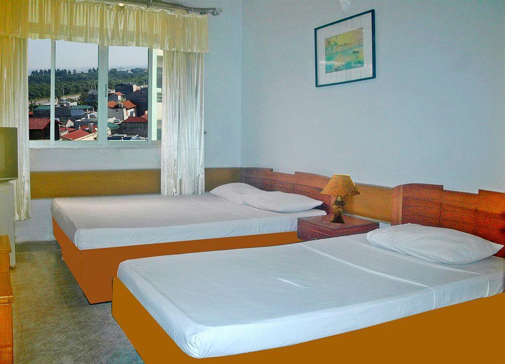 Phoenix Hotel Hue Buitenkant foto
